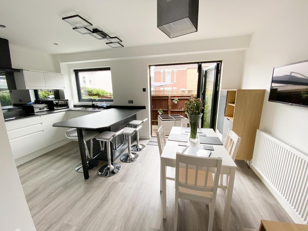 Harbourside House - Great Location - Parking - 2 En-Suites - Sleeps 5 Plus 1 Poole Eksteriør billede