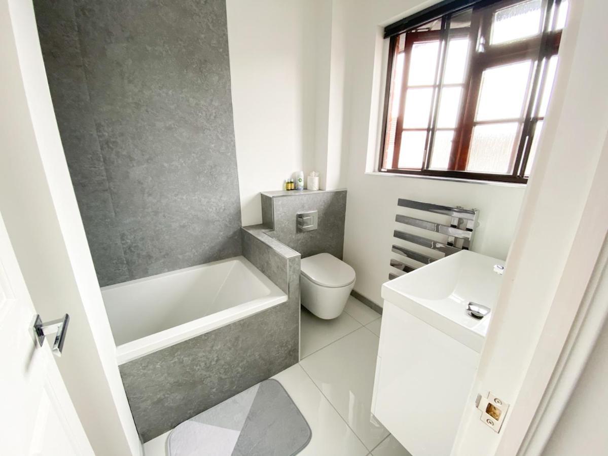 Harbourside House - Great Location - Parking - 2 En-Suites - Sleeps 5 Plus 1 Poole Eksteriør billede